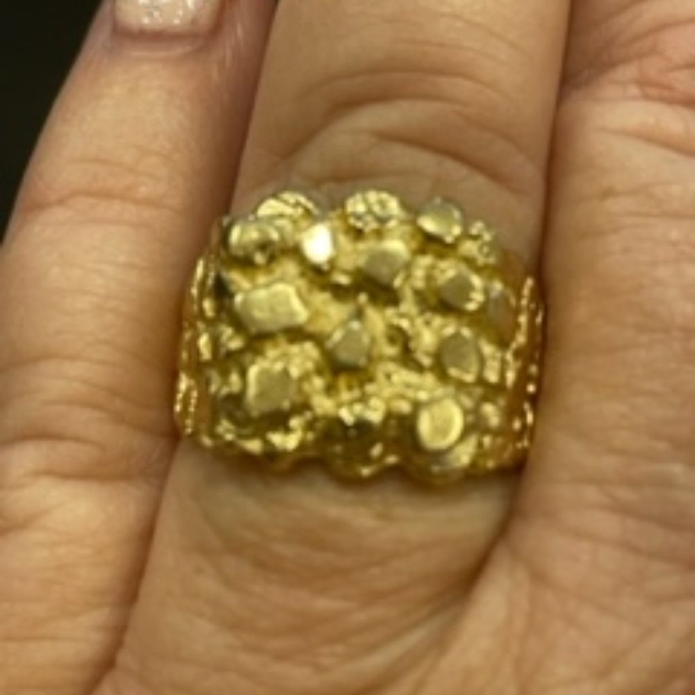 Ladies 10K Gold Nugget Size 8 Ring